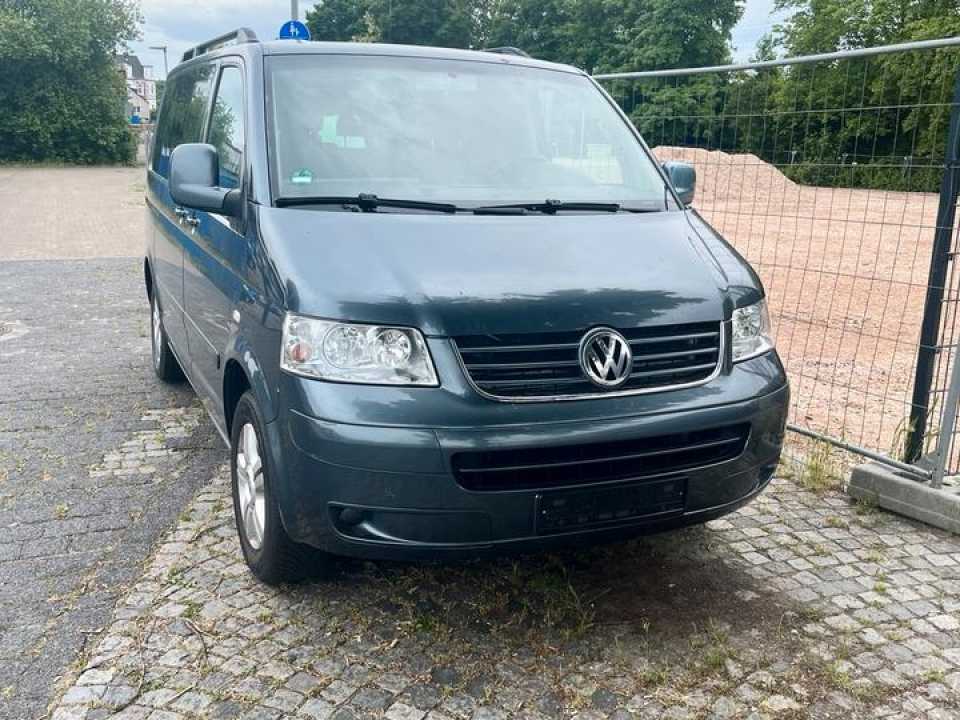 VW T 5 Multivan März 2025 пробіг: 164911 рік: Mai 2004 Diesel потужність:131 PS коробка: Manuell ціна: 2999