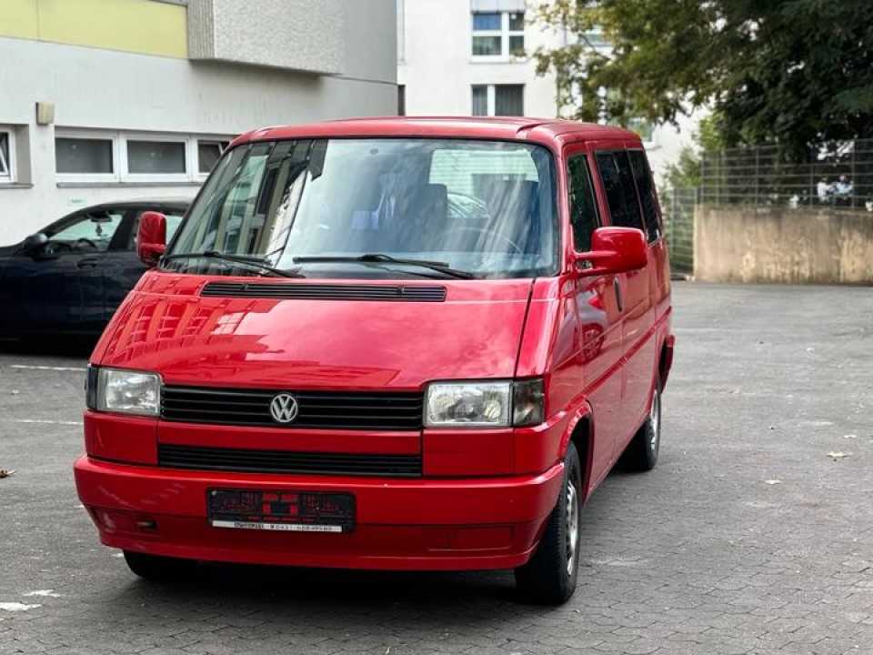 Volkswagen t4 Multivan пробіг: 329198 рік: September 1996 Diesel потужність:80 PS коробка: Manuell ціна: 3200
